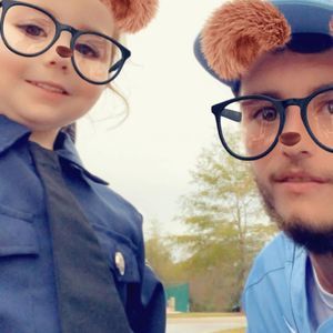 Meet your Posher, Derrick